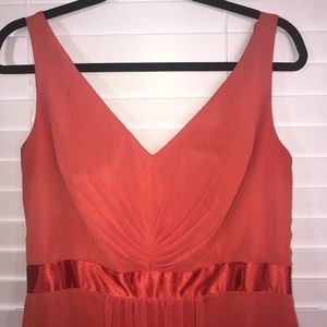 David’s Bridal Sleeveless Chiffon w/ Ruffled Back